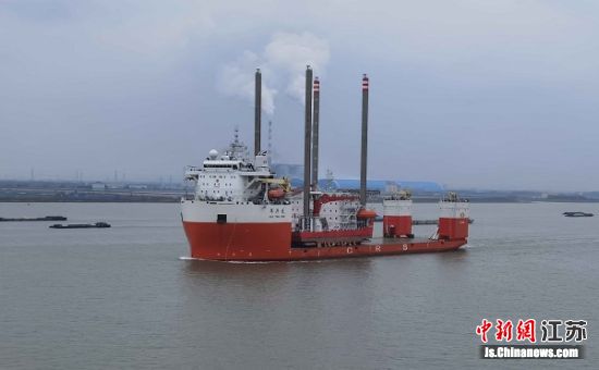 “华兴龙”轮装载平台出口阿联酋 “华兴龙”轮装载平台出口阿联酋