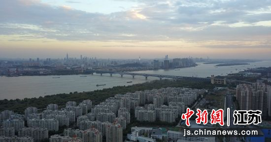 航拍南京江北新区。江北新区管委会供图 航拍南京江北新区。江北新区管委会供图