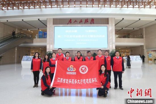在疫情防控、社会治理、环境保护、科学普及、重大赛事活动等方面都有志愿者活跃的身影。 江苏省民政厅供图 在疫情防控、社会治理、环境保护、科学普及、重大赛事活动等方面都有志愿者活跃的身影。 江苏省民政厅供图