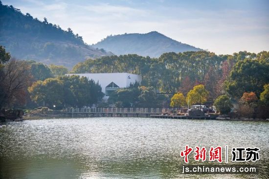 白马涧龙池景区吸引众多游客 苏州枫桥街道供图 白马涧龙池景区吸引众多游客 苏州枫桥街道供图