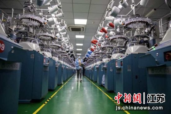 沭阳的纺织产业起步于2005年,近年来逐渐向产业链上下游和中高端延伸。 沭阳的纺织产业起步于2005年,近年来逐渐向产业链上下游和中高端延伸。