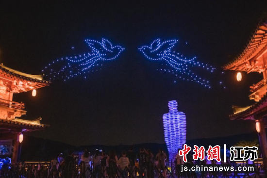 加入七夕的元素。拈花湾景区供图 加入七夕的元素。拈花湾景区供图