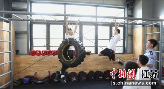 活动现场。南京市公安局江北新区分局供图 活动现场。南京市公安局江北新区分局供图
