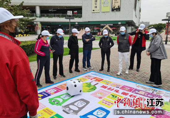 昆山石桥社区开展绿色徒步志愿行活动 石桥社区供图 昆山石桥社区开展绿色徒步志愿行活动 石桥社区供图
