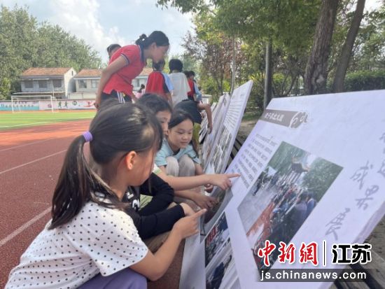 “文化文物进校园 爱苗护苗助成长”宣传活动。梁集镇扫黄打非办供图 “文化文物进校园 爱苗护苗助成长”宣传活动。梁集镇扫黄打非办供图