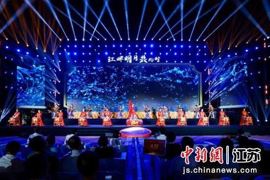 南京六合：龙袍蟹黄汤包登上全国“四季村晚”——我国新闻网