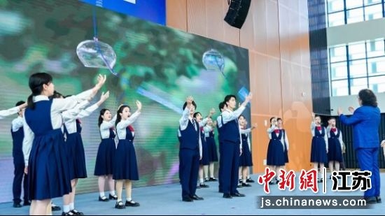 文艺表演 南京市玄武区委宣传部供图 文艺表演 南京市玄武区委宣传部供图