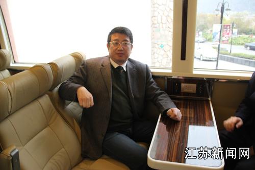 江苏南通提升旅游运输档次 豪华商务车投入客