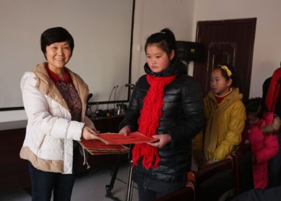 省海协教育基金颁发仪式在灌云县龙苴镇举行-
