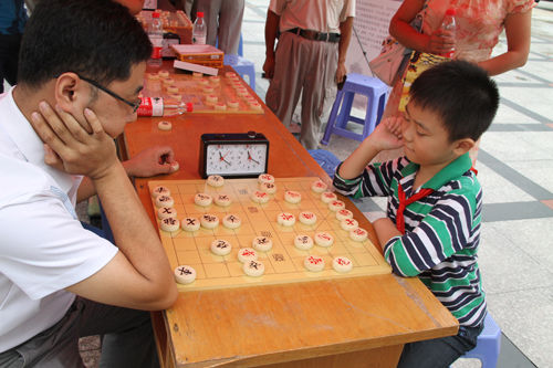 泰州四届全民会中国象棋赛在高港举行